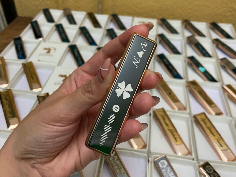 Elektronik Kişiye Özel Kızaklı Çakmak |  1 adet